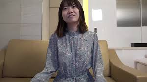 FC2PPV 1416387-1 ☆顔出し☆清楚系だけどH大好きな美少女まどかちゃん18歳☆意外に大胆なエロ娘