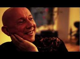 Tom Artrocker interviews...