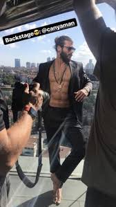 Can yaman ve demet özdemir, geçtiğimiz günlerde yaptığı paylaşımıyla kafaları karıştırmıştı. 38 Can Yaman Ideas Herci Laska Inspirace Postavami