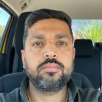 40+ perfiles de «Sethi»