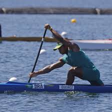 O canoísta isaquias queiroz é o único brasileiro a ganhar três medalhas em uma única edição dos jogos olímpicos, feito que conquistou durante a rio 2016. Ii5rw5brlorkim