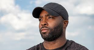 How Hard Is It to Do a Quint, Like Dee Joseph