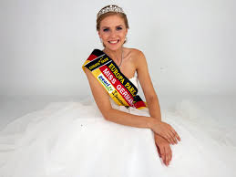 Check spelling or type a new query. Brauchtum Glaube Und Tradition Rund Ums Brautkleid