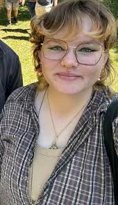 Hey everyone! My name is Chelsey Cameron (she/her) and I'm a 21 year old  transfer student:)I'm majoring in liberal studies with a special education  teaching pathway. I'm looking for a place to