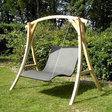 Loungemobel Fur Den Garten Deinschrank De Blog Liegeschaukel Schaukel Garten Schaukel