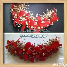 Flowers in chennai provides fresh flowers, flower are available in the form of combination of different flowers and in bouquets form, in flower basket, flower and chocolate together, dry fruits and they provide in bouquet, basket and many other forms to make it make more attractive.their fast delivery. Fresh Flower Fancy Brooch Done For A Wedding Reception Matching Her Outfit For A Bangalore Clien Bridal Flowers Bridal Hair Inspiration Flower Garland Wedding