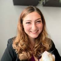 Julia Maples's Instagram, Twitter & Facebook