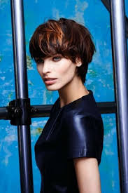 Coupes Cheveux Au Carre Plongeant Automne Hiver 2016 Fabio Salsa Cheveux Carre Coupe De Cheveux Coupe De Cheveux Courte