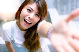 Thousand oaks orthodontics recently completed a 13 month treatment on a female patient in her 70s. Celebrities Who Have Worn Invisalign Surrey Dentist
