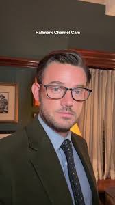 Discovering Connections: Mixed Nuts and Atoms