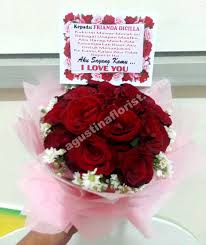 Karangan bunga untuk pacar buatan kami dapat digunakan untuk berbagai macam keperluan dan acara bagi pacar anda. Menciptakan Keromantisan Dengan Bunga Mawar Cantik Dan Indah Untuk Pacar Tersayang Agustina Florist Toko Bunga Surabaya Online Murah