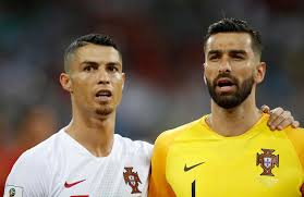 Rui patricio best saves 2017 2018 portugal amp sporting cp welcome to wolverhampton wanderers. World Cup 2018 Portugal S Rui Patricio Sports Sparkling Gloves Against Uruguay