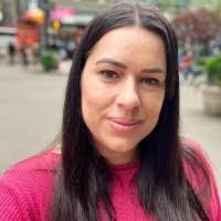 Kathleen Mendes's Instagram, Twitter & Facebook