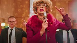 Fututi maneaua matii :)) voi când auziți 5gang sau abi ! Coroana MÄƒ Tii Primul Videoclip Al Lui Emilian CreÈ›u A Strans In 24 Ore Un Sfert De Milion De VizualizÄƒri Ea Md