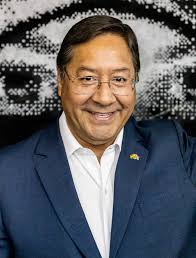 File:Luis Arce apresenta painel sobre economia em evento na Nave Coletiva,  SP (cropped).jpg