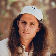 Jacque Jacques's Instagram, Twitter & Facebook