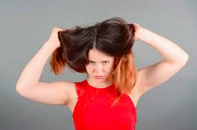 ヘアカラーの色持ちは平均して2 3週間くらいです ですがそれより早く ヘアカラーをしたのに すぐ色落ちしてしまう と感じることはありませんか 美容師のプロとして活躍している筆者が ヘアカラーが色落ちしやすいng行動 を5つご紹介します ヘアスタイル