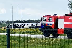 Tko je roman protaševič, bjeloruski disident zbog kojeg je lukašenko oteo ryanairov avion. Lukashenko Critic Held After Ryanair Flight Diverted To Belarus In Attack On Democracy The Independent