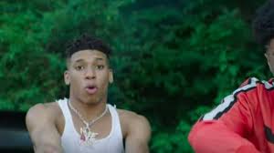 Hip Hop Bling Necklace Worn By Nle Choppa In His Shotta Flow Remix Music Video Feat Blueface Spotern Bryson lashun potts (born november 1, 2002), better known as nle choppa (formerly ynr choppa), is an american rapper, singer, songwriter, and internet personality. hip hop bling necklace worn by nle