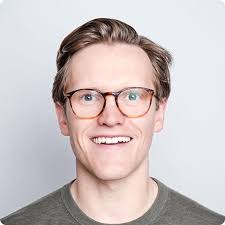 Astronomer CEO Andy Byron resigns after kiss cam scandal with Kristin Cabot  at Coldplay concert