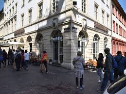 Vor drei jahren freute sich familie a. Heidelberg Altstadt Vorgetauschter Uberfall Auf Hans Im Gluck Urteil Gegen Komplizen