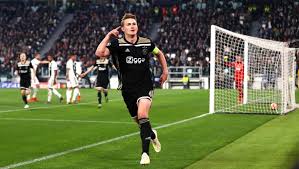 Intervento perfettamente riuscito a roma per il difensore olandese, che soffriva di un problema alla spalla. Matthijs De Ligt Joining Juventus Is The Right Move For The Defender 90min