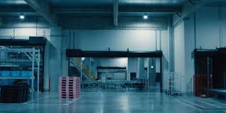 Pour toute demande, veuillez contacter notre service client : Video La Marque Uniqlo Fiere De N Avoir Plus Besoin D Humains Dans Ses Entrepots