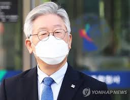 민주당은 광역비례대표 선거에서도 강세를 보여, 매탄1동을 제외한 모든 지역에서 50%를 상회하는 표를 획득하며 53.92%를 득표했다. ì´ìž¬ëª… ì„ ê±°ë²•ìƒ í—ˆìœ„ì‚¬ì‹¤ê³µí'œ í˜ì˜ íŒŒê¸°í™˜ì†¡ì‹¬ ë‚´ì¼ ì„ ê³  ì—°í•©ë‰´ìŠ¤