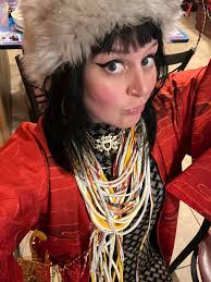 Hi my name is Sasha (she/they) and I'm looking for housing. I'm quite clean  and would like to live with people who value a clean space. I don't smoke  and I don't