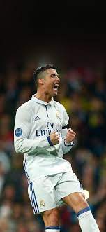 Find the best cristiano ronaldo hd wallpapers on wallpapertag. Cristiano Ronaldo Wallpaper Hd Iphone