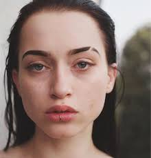 How to do Eyebrow Slits: Tips and Essential Steps