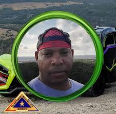 Johnny Colunga's Instagram, Twitter & Facebook