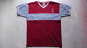 Nach ablauf der leihe kehrte song zunächst nach barcelona zurück, wurde aber am 1. West Ham United Retro Trikot Kaufen Auf Ricardo
