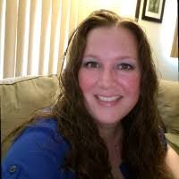 100+ profilů „Deacetis“