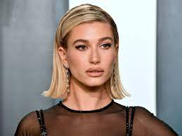 See pictures of hailey bieber with different hairstyles, including long hairstyles, medium hairstyles, short hairstyles, updos, and more. Hailey Bieber Bleached Her Brows For The April Cover Of Vogue Germany Photos Allure