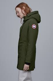 Magasinez la meilleure selection de parkas pour femmes en ligne. Parka Victoria Femmes Canada Goose