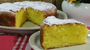 Gateau Yaourt Aux Pommes Moelleux A Souhait Et Tres Leger Astuces Au Feminin Recettes De Cuisine De A A Z Recette En 2020 Gateau Yaourt Pomme Gateau Yaourt Alimentation
