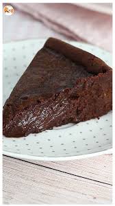 Fondant Au Chocolat Et Au Caramel Beurre Sale Recette Ptitchef Video Recette Video En 2020 Fondant Au Chocolat Chocolat Gateaux Et Desserts