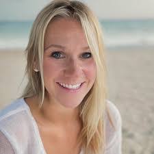 Kelly Mcelheny's Instagram, Twitter & Facebook