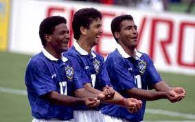La final de la copa fifa confederaciones de 1999 se disputó el 4 de agosto en el estadio azteca, de la ciudad de méxico.fue protagonizada por las selecciones de méxico y brasil, que se clasificaron tras vencer a los estados unidos y arabia saudita respectivamente en las semifinales de la competición. Mexico Derrota A Brasil En La Final De La Copa Confederaciones 1999 Mediotiempo