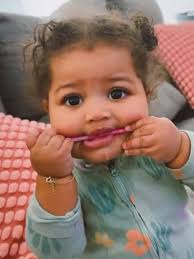 Minha bebê 🩷🫶🏽 @Yasmine 🖤 @JoãoVarela_