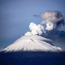 Chalupa Store On Instagram Popocatepetl Volcano Photo Via Natgeomx El Popocatepetl En Nahuatl Popocatepetl E Natural Landmarks Landscape Landmarks
