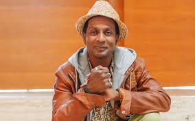 In the past miranda has also lived in everton ar. Luis Miranda Encara Aviao Na Pandemia Por Filme Para Criancas Me Arrisquei 4pop