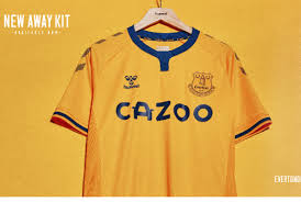 Shop new everton fc kits in home, away and third everton shirt styles online at evertondirect3.evertonfc.com. Everton Salutes Historic Kit Combo With New Hummel Away Strip Thebusinessdesk Com
