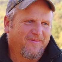 Ron Bragg's Instagram, Twitter & Facebook