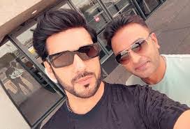 Rehan Siddiqi's Instagram, Twitter & Facebook