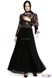 Somon Abiye Elbise Ust Kismi Dantel Kaplamali Armine Setrms Kayra Aker Alvina Moda Stilleri Elbise Basortusu Modasi
