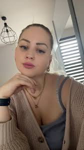 Manuela Ludwig Babakoc (@_manuelaludwig_) • Threads, Say more