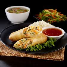 Decouvrez La Recette Nem Aux Legumes Faciles Sur Cuisineactuelle Fr Recette Asiatique Recettes De Cuisine Recette Nems
