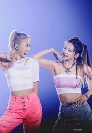 201209 itzy instagram update with yeji & yuna. Itzy S Yuna Reveals What She Thinks Of Leader Yeji Koreaboo
